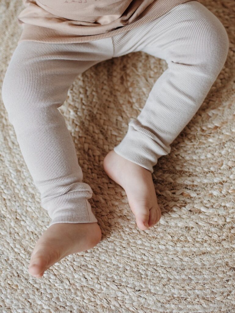 Legginsy Natural Sand - jasne legginsy dla dziecka 2