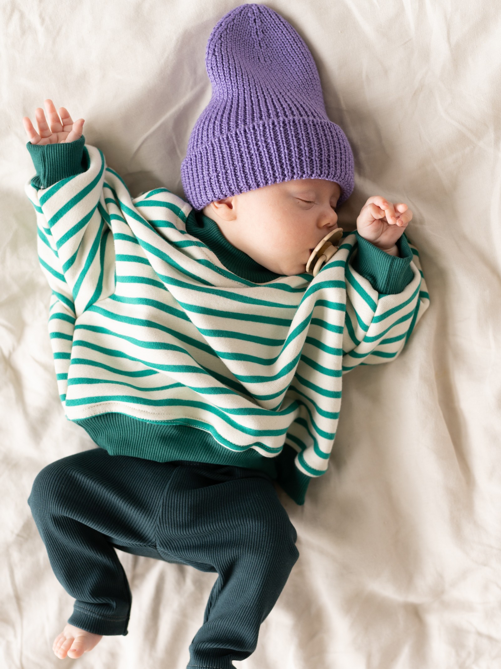 Bluza dla niemowlaka w zielone paski 1