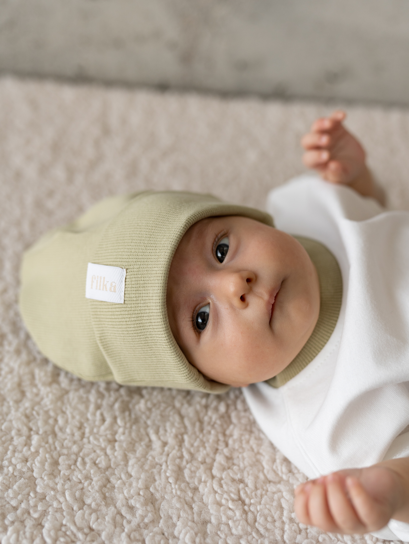 zielona czapka dla niemowlaka na lato i zimę handmade