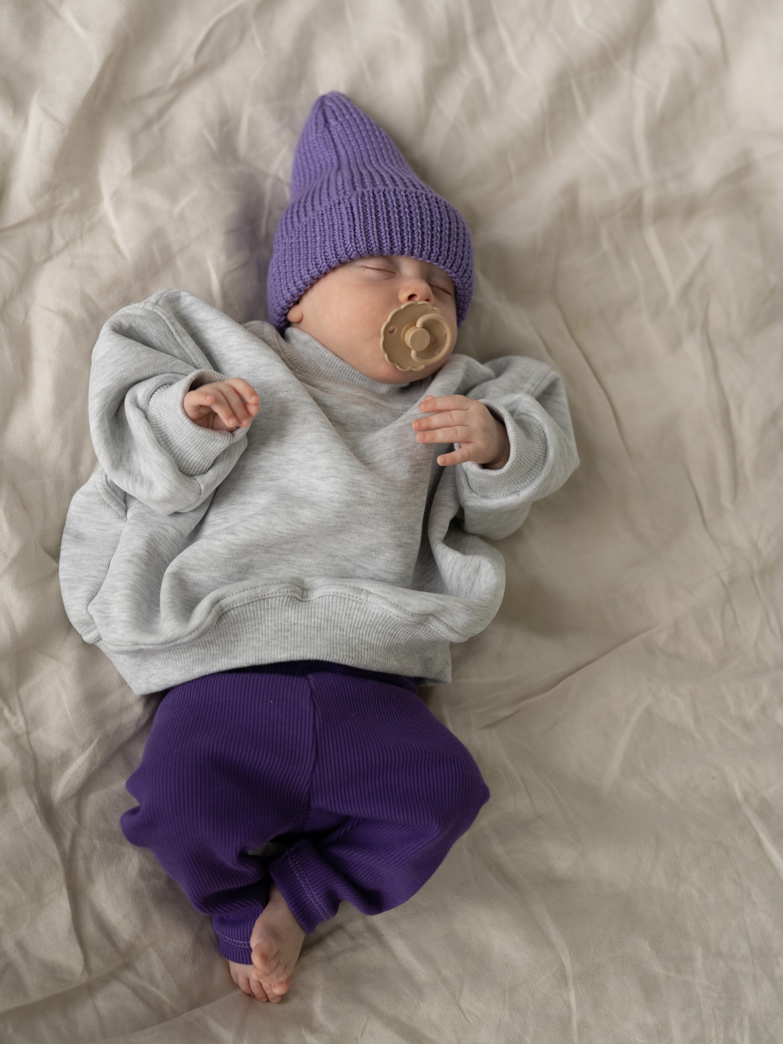 zestaw z czapką merino dla niemowlaka