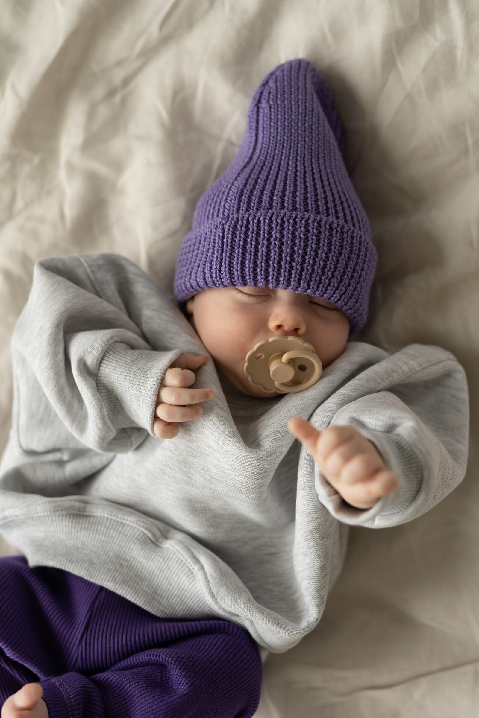 zestaw z czapką merino dla niemowlaka