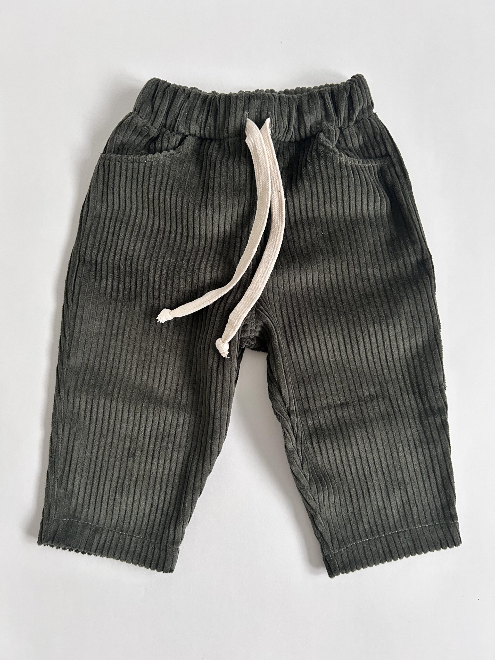 Spodnie sztruksowe Hunter - spodnie ciemno-zielone dla niemowlaka handmade 1