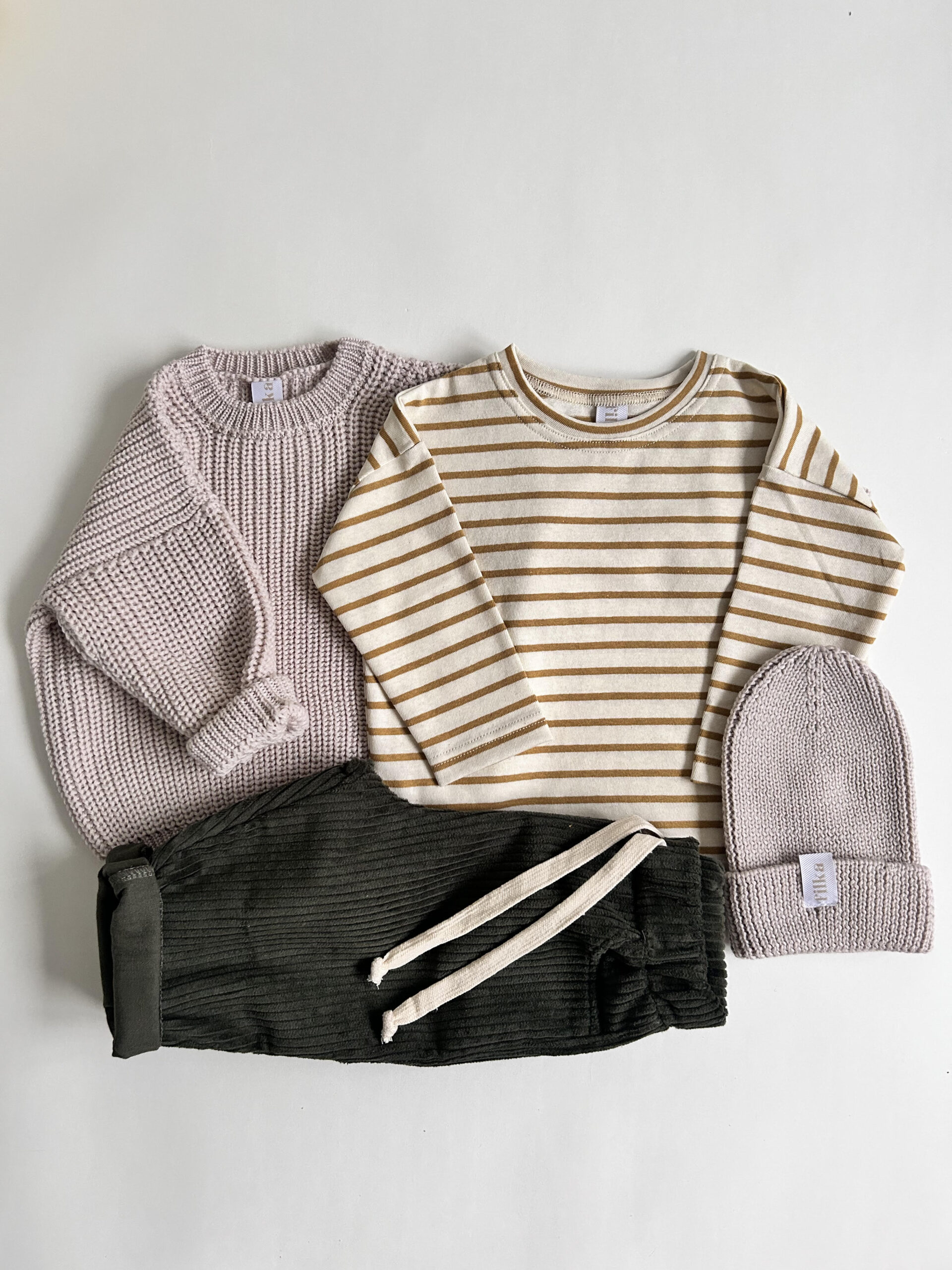 Spodnie sztruksowe Hunter - spodnie ciemno-zielone dla niemowlaka handmade 1