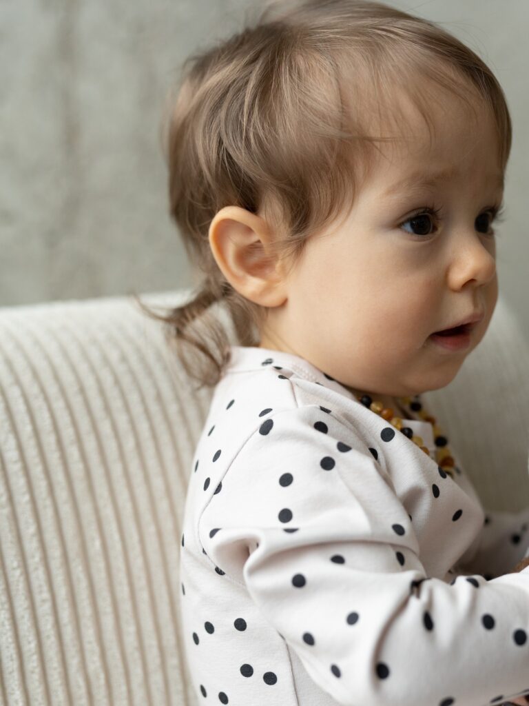 Body Niemowlęce w Czarne Kropki – Body Dots 1