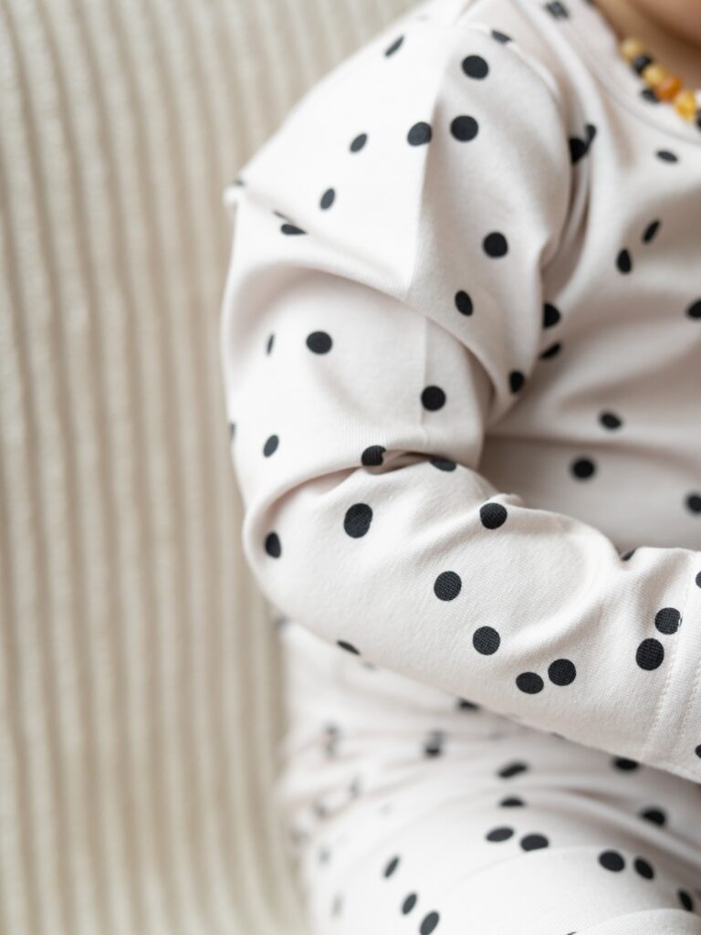 Body Niemowlęce w Czarne Kropki – Body Dots