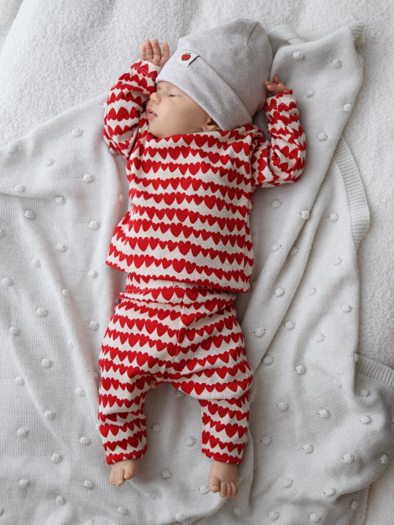 Legginsy Niemowlęce Tiny Red Hearts – Prążek Bawełna Organiczna